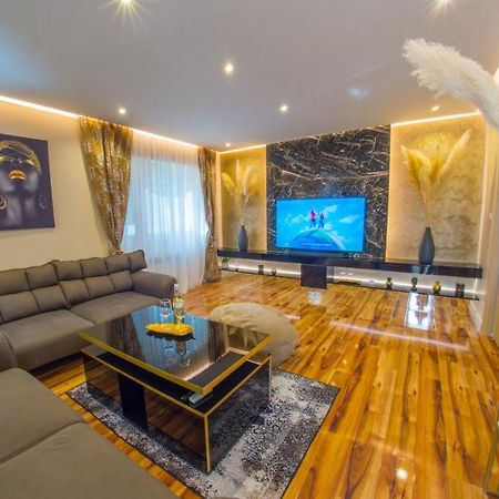 Luxury Apartment Black And Gold Mostar Zewnętrze zdjęcie