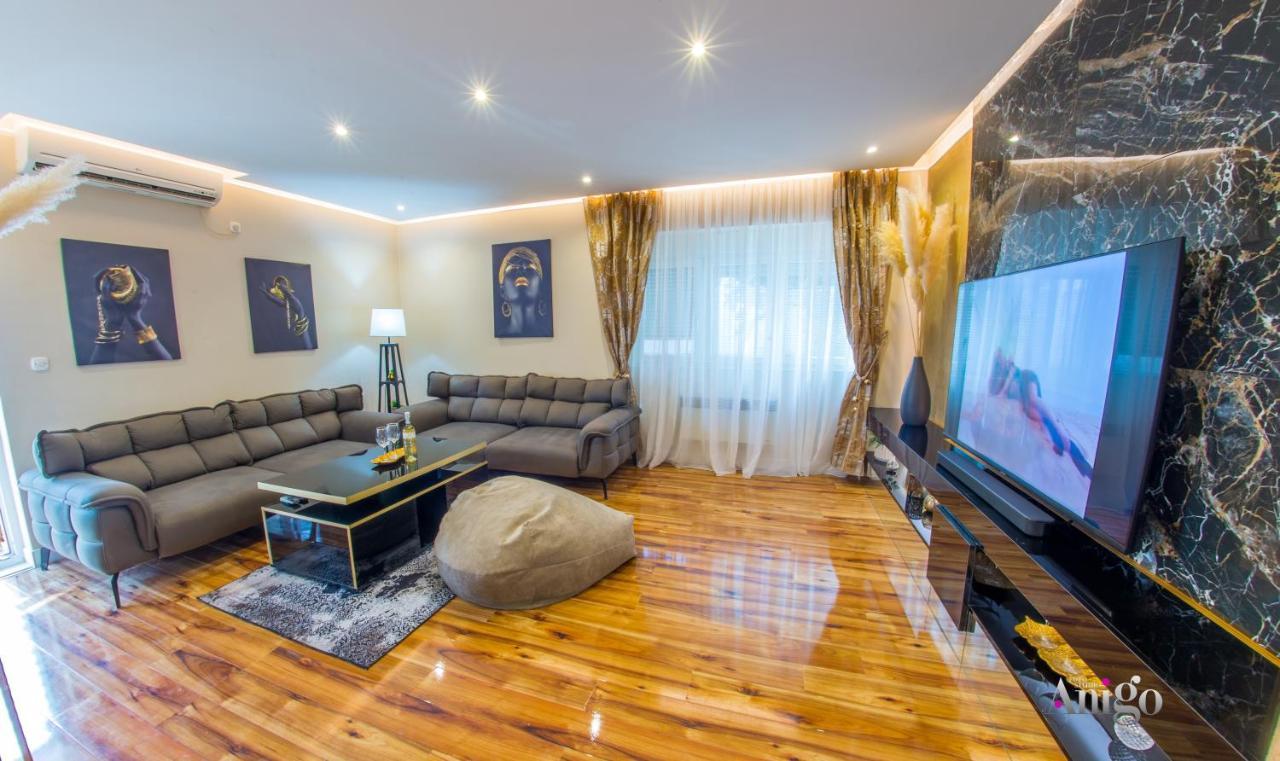 Luxury Apartment Black And Gold Mostar Zewnętrze zdjęcie