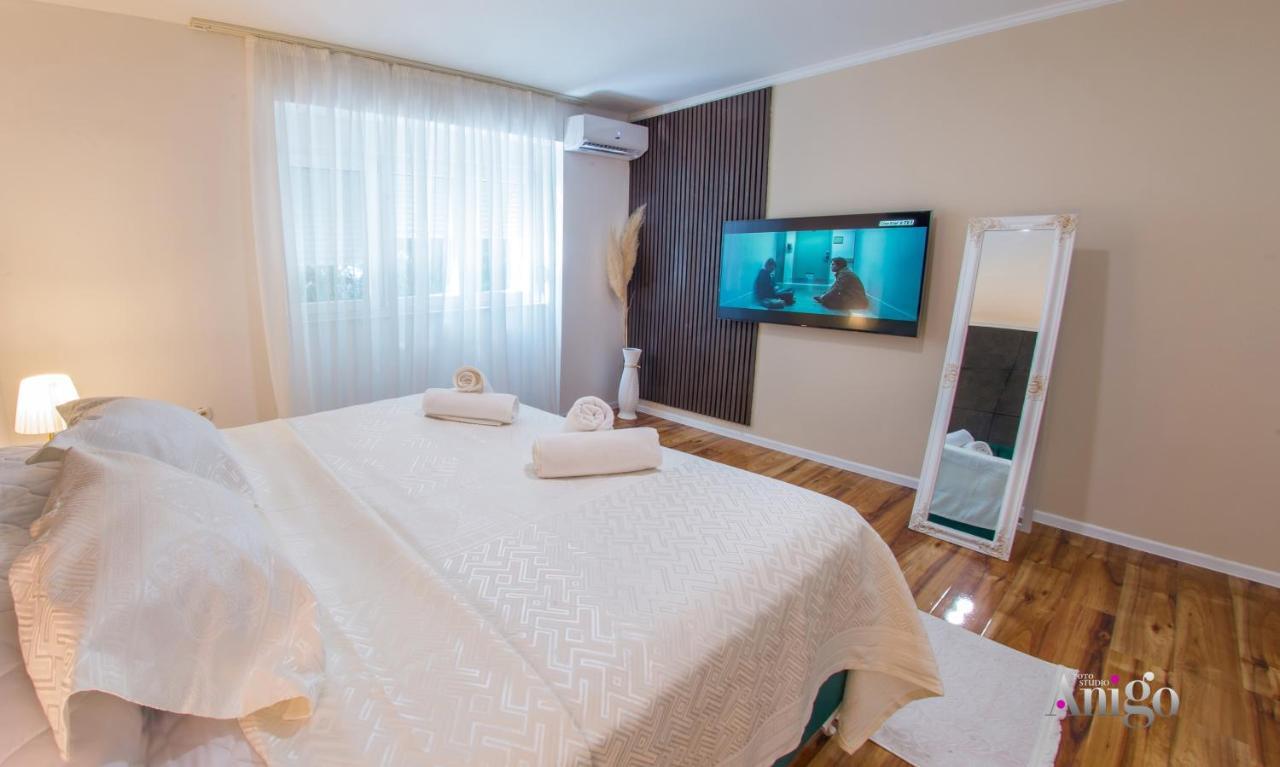 Luxury Apartment Black And Gold Mostar Zewnętrze zdjęcie