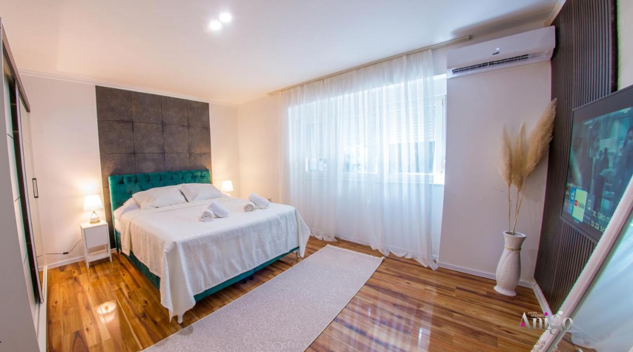 Luxury Apartment Black And Gold Mostar Zewnętrze zdjęcie