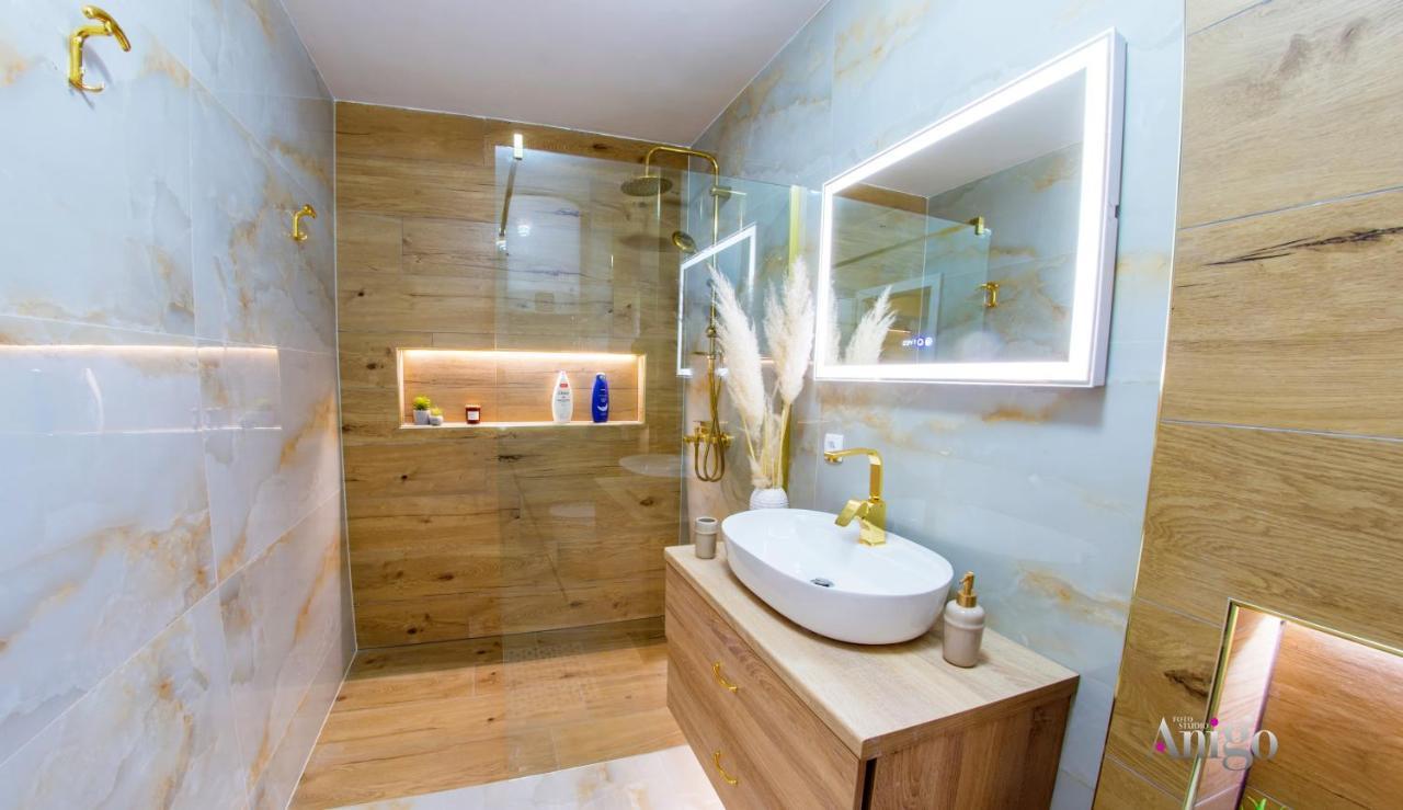 Luxury Apartment Black And Gold Mostar Zewnętrze zdjęcie